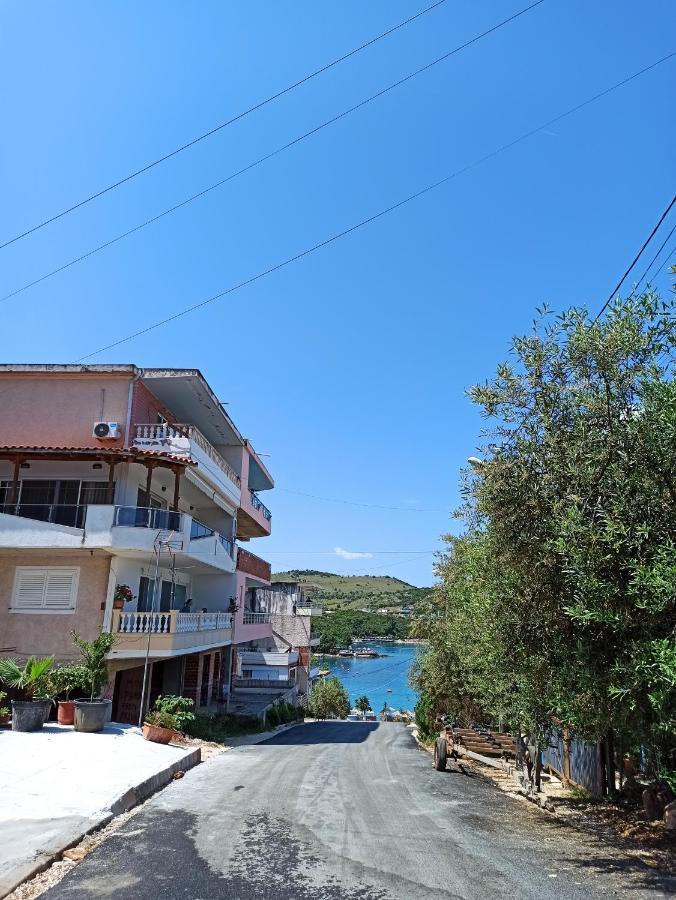 Luxury Seaside House With 2 Bathrooms Ksamil Exterior photo